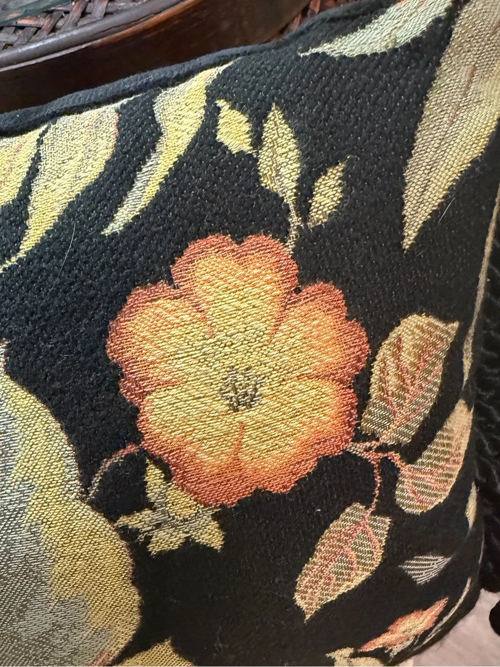 VINTAGE DECORATIVE LUMBER PILLOW